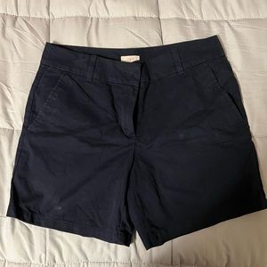 LOFT Navy 6" Shorts